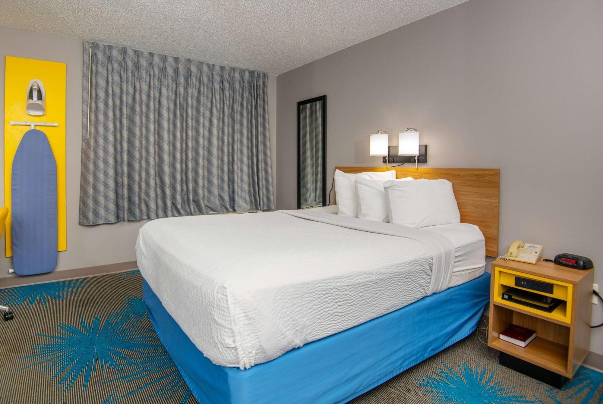 Days By Wyndham Hotel Coeur d'Alene
